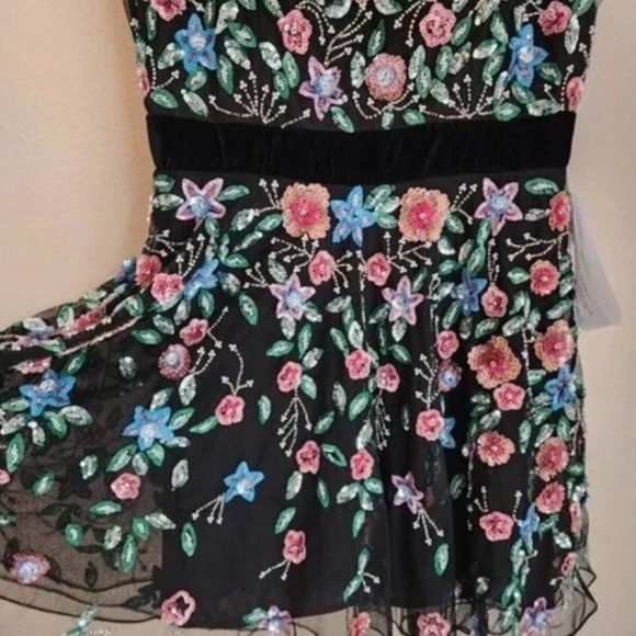 Mac Duggal Beaded Black Floral Mini Dress - Picture 6 of 15